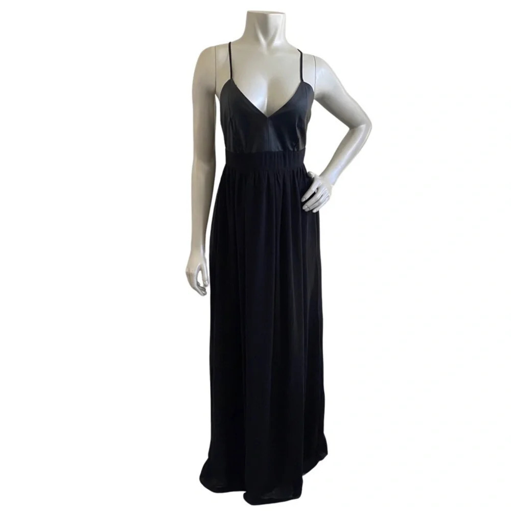 Forever 21 black long dress Size Medium